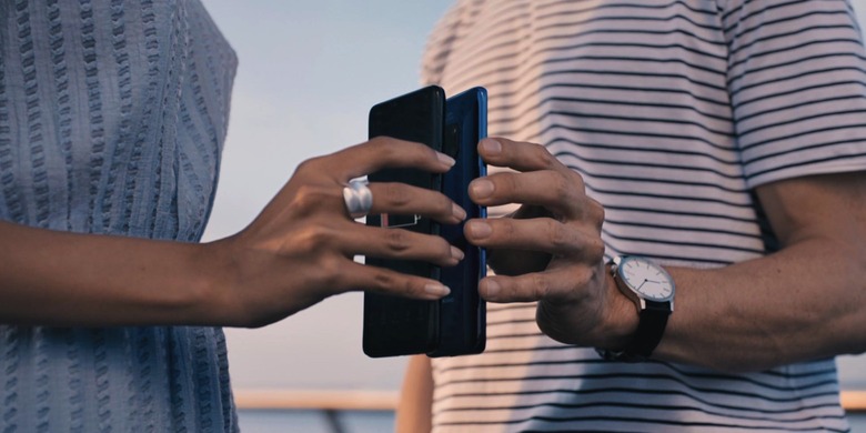 huawei-mate-20-pro-reverse-wireless-charging