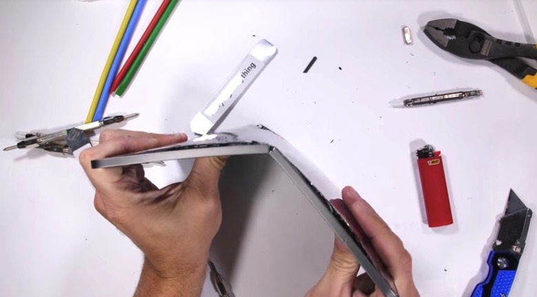 ipad-pro-2018-bend-test