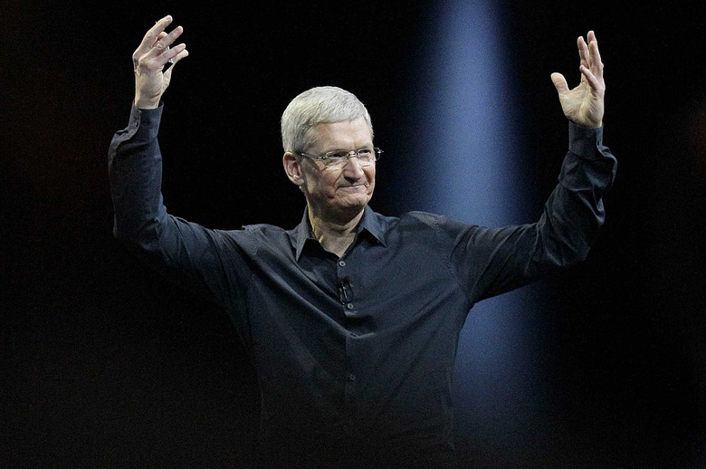 tim-cook-apple-sign