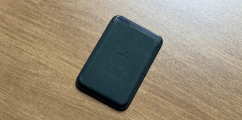 iPhone MagSafe Wallet with FineWoven finish