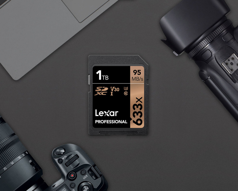 lexar-professional-633x-1tb-sd-card
