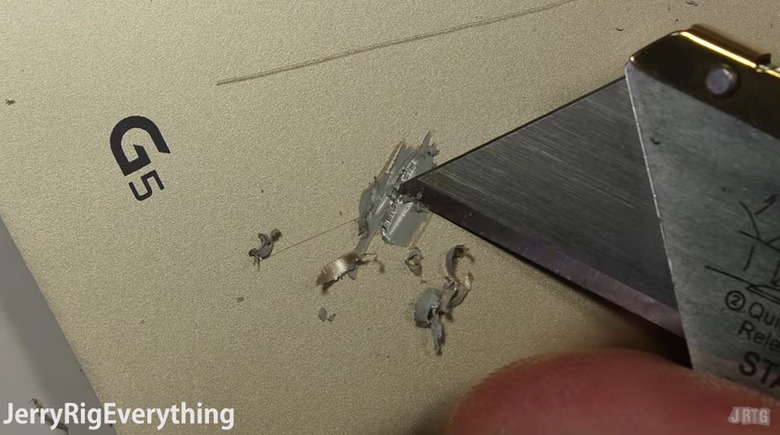 lg-g5-metal-design-plastic