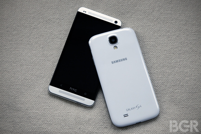 BGR-HTC-One-Galaxy-S4-2