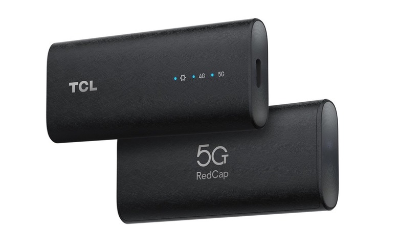 TCL LinkKey IK511 5G RedCap dongle announced at MWC 2024.