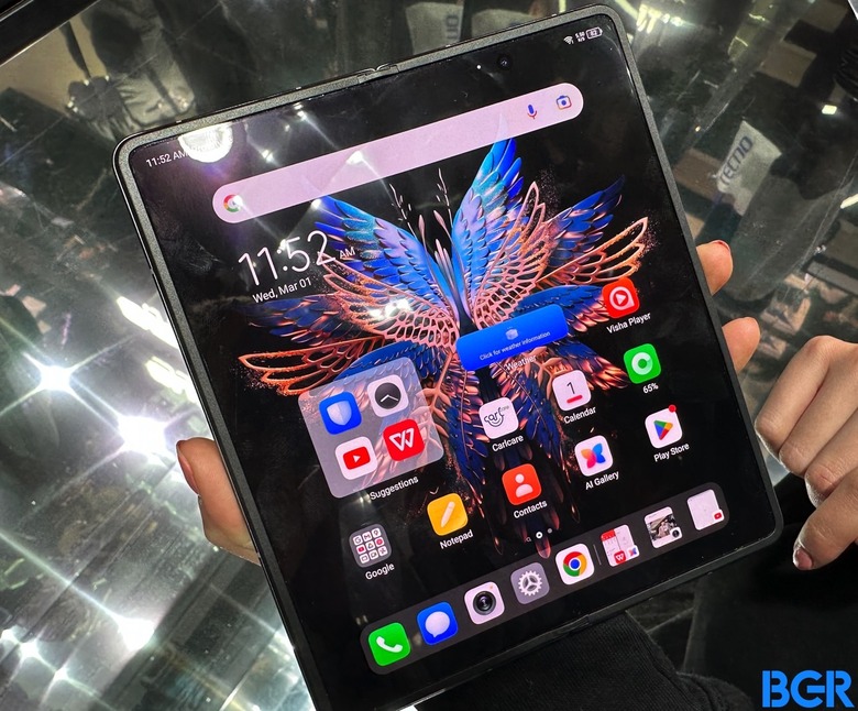 Tecno Phantom V Fold foldable smartphone unveiled at MWC 2023.