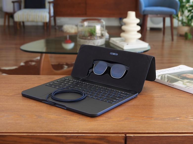 Spacetop G1 laptop on a table.