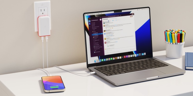 Twelve South PlugBug with Find My capabilities