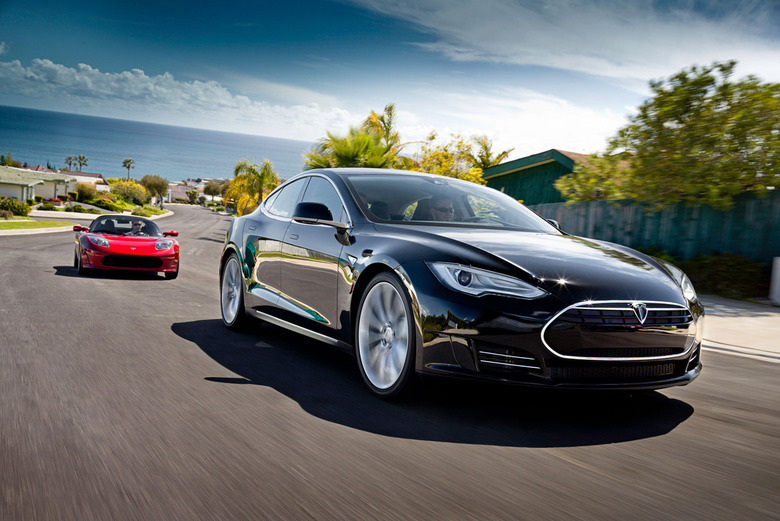 Tesla-Model-S-Alpha-black