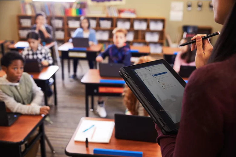 Wide_Classroom_Angle_Educator_and_Students__1_.1516619585