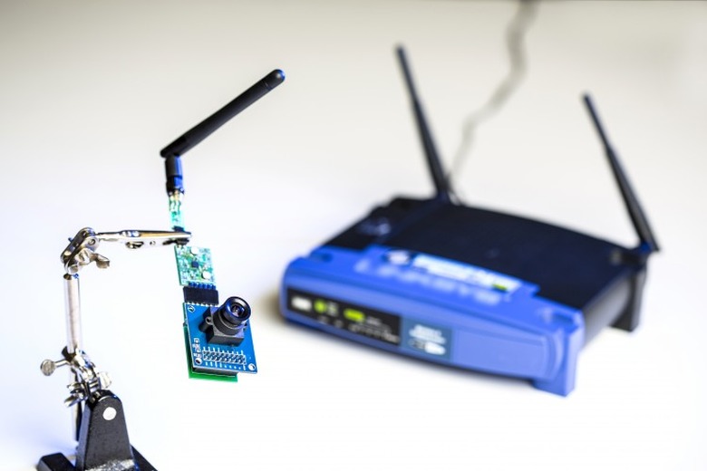 UW-wi-fi-powered-surveillance-camera-for-BOWN-750x500