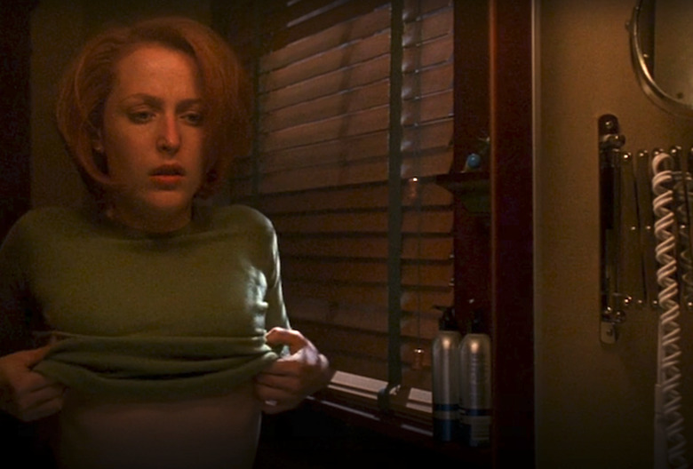 'X-Files' bathroom scene