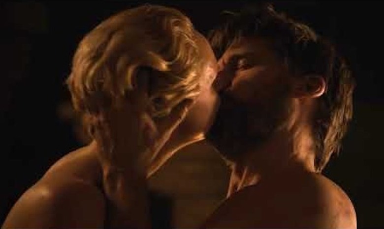 Brienne Jaime Kiss Thrones